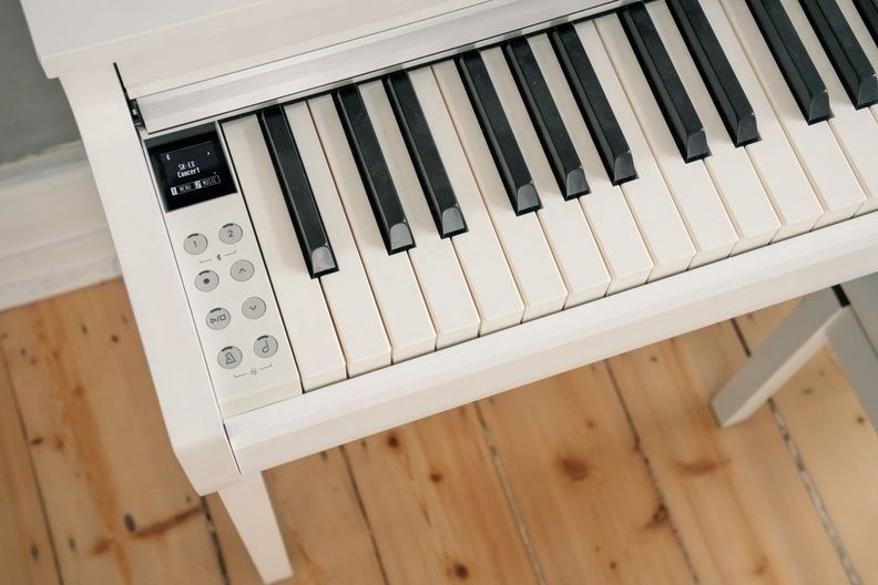 KAWAI CN-201W Digitalpiano weiß matt, RH3 Tastatur mit IvoryTouch + Druckpunkt