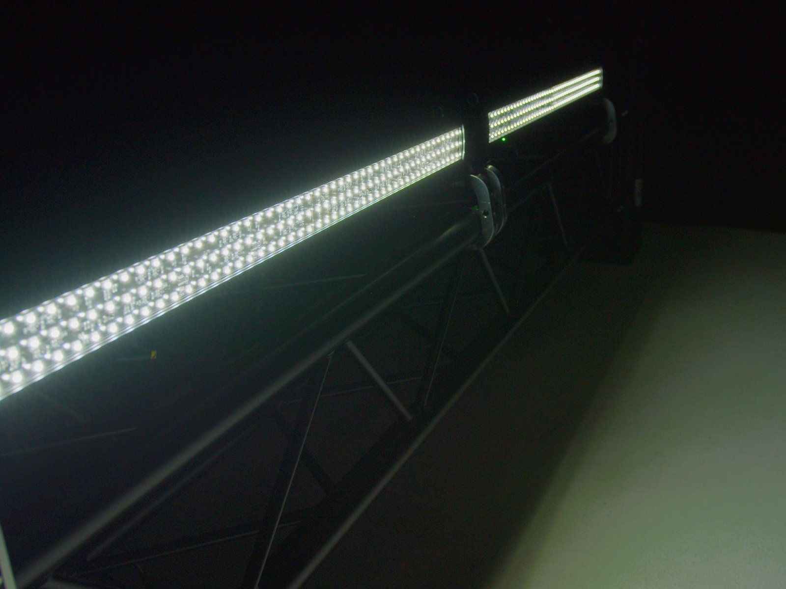 EUROLITE LED PIX-144 RGBW Leiste LED Bar mit 144 SMD-LEDs